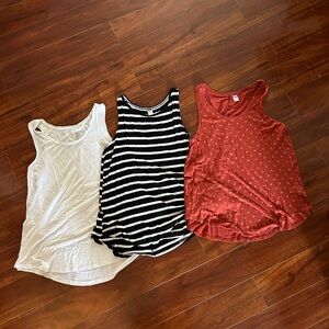 3 Old Navy Women’s luxe tanks